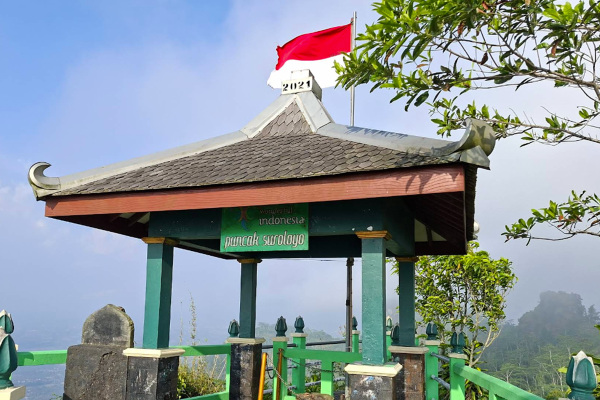 puncak suroloyo puncak suroloyo-Paket wisata ternyaman